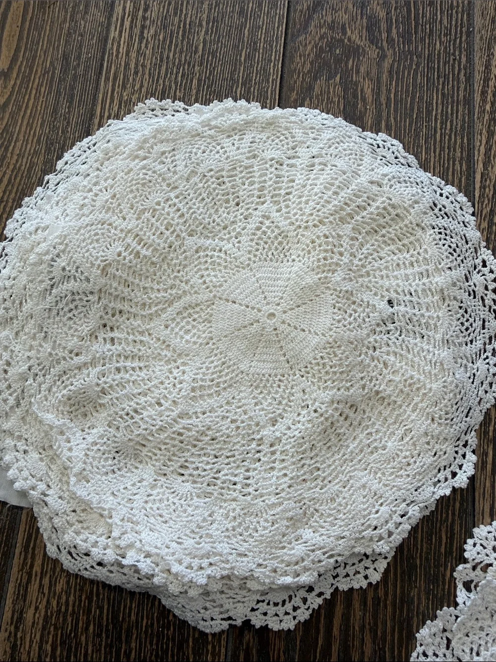 VTG Classic White Crochet Doilies - Set of 15 Handcrafted 100% Cotton Cottage